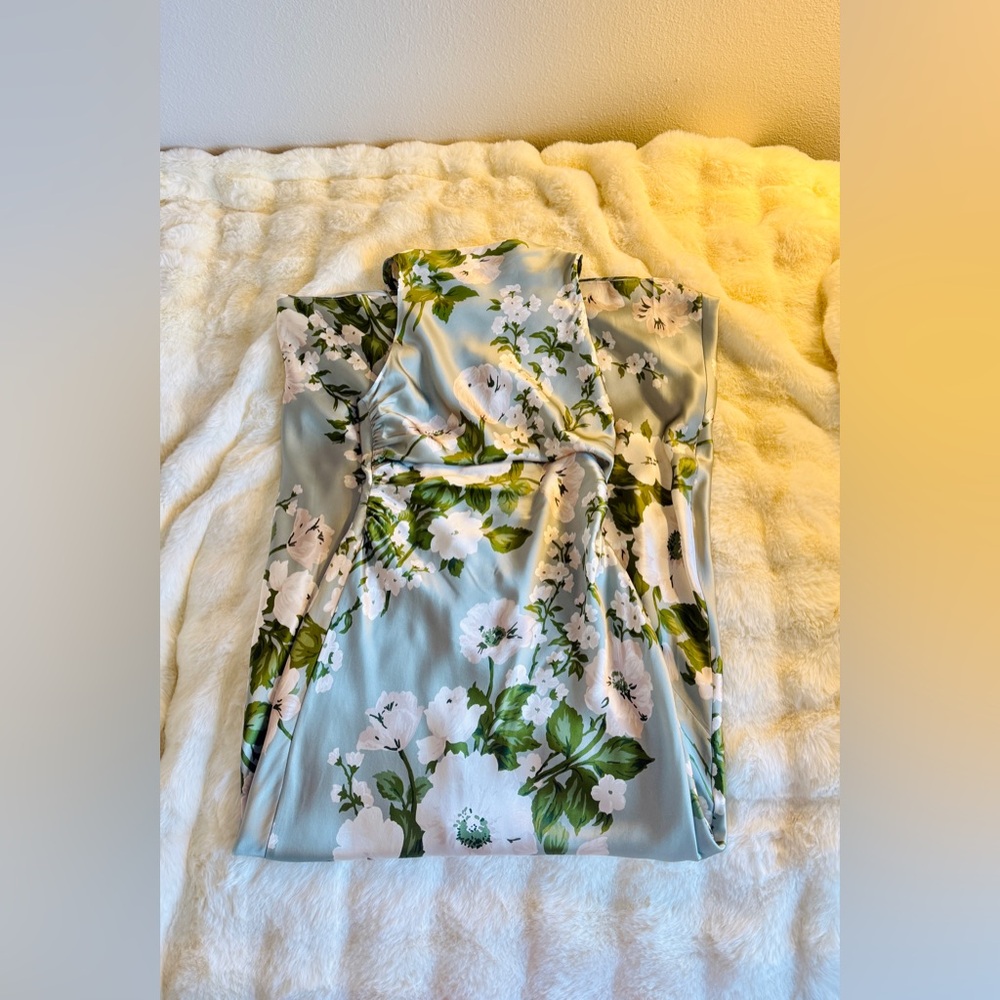 Reformation Anaiis Silk Dress In Tarragon, brand new, never worn, no flaws. - Picture 13 of 16